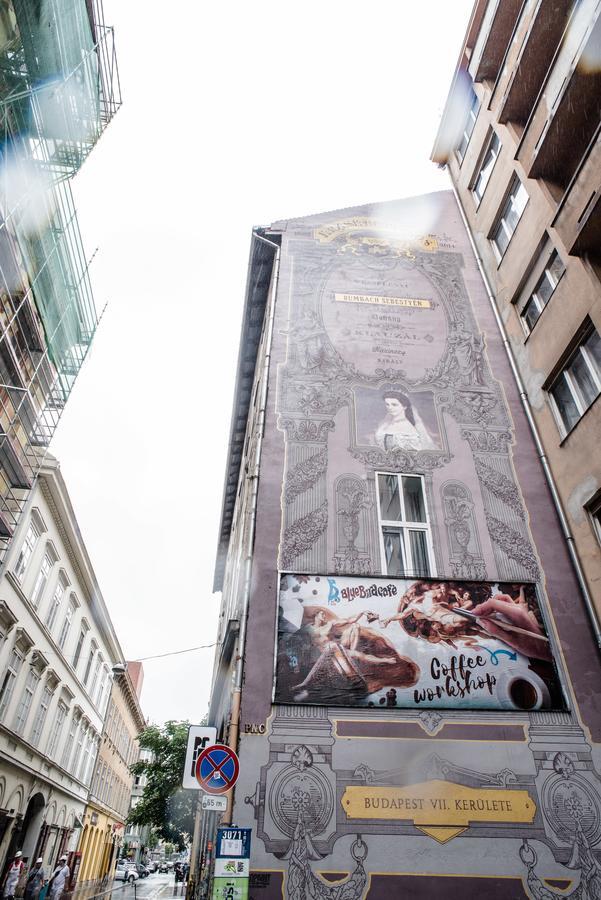 New, Cozy Home In The Heart Of Budapeste Exterior foto